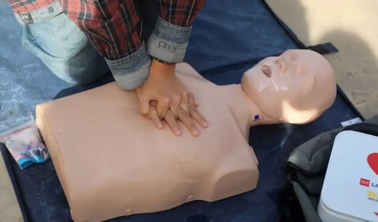 Akdeniz Üniversitesi’nde Öğrencilere 10 Dakikada Hayat Kurtaran Eğitim! 3